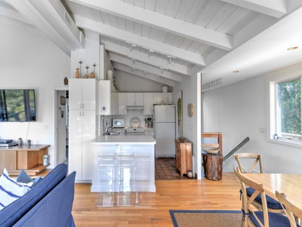 Hamptons Home 999735