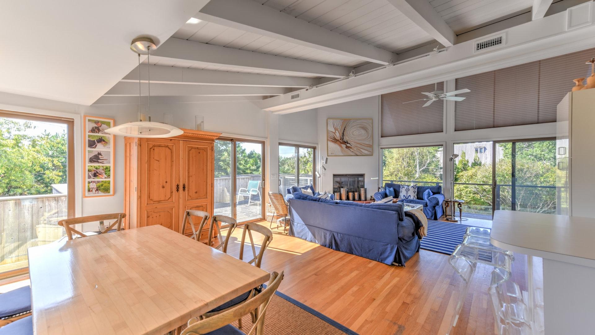 Hamptons Home 999735