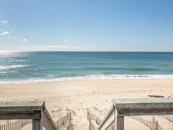 Beautiful Hamptons Vacation Rental Home with Private Pool