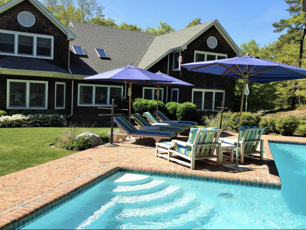 Southampton Four Bedroom Vacation Home 10 Guests