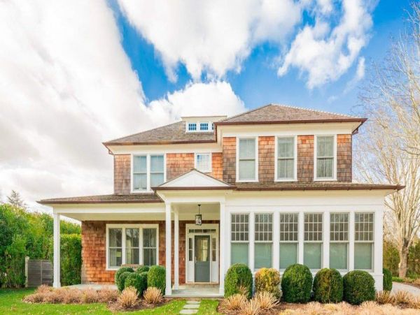 East Hamptons Vacation Home Six Bedroom with Pool