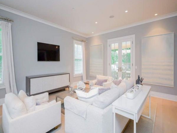 East Hamptons Vacation Home Six Bedroom with Pool