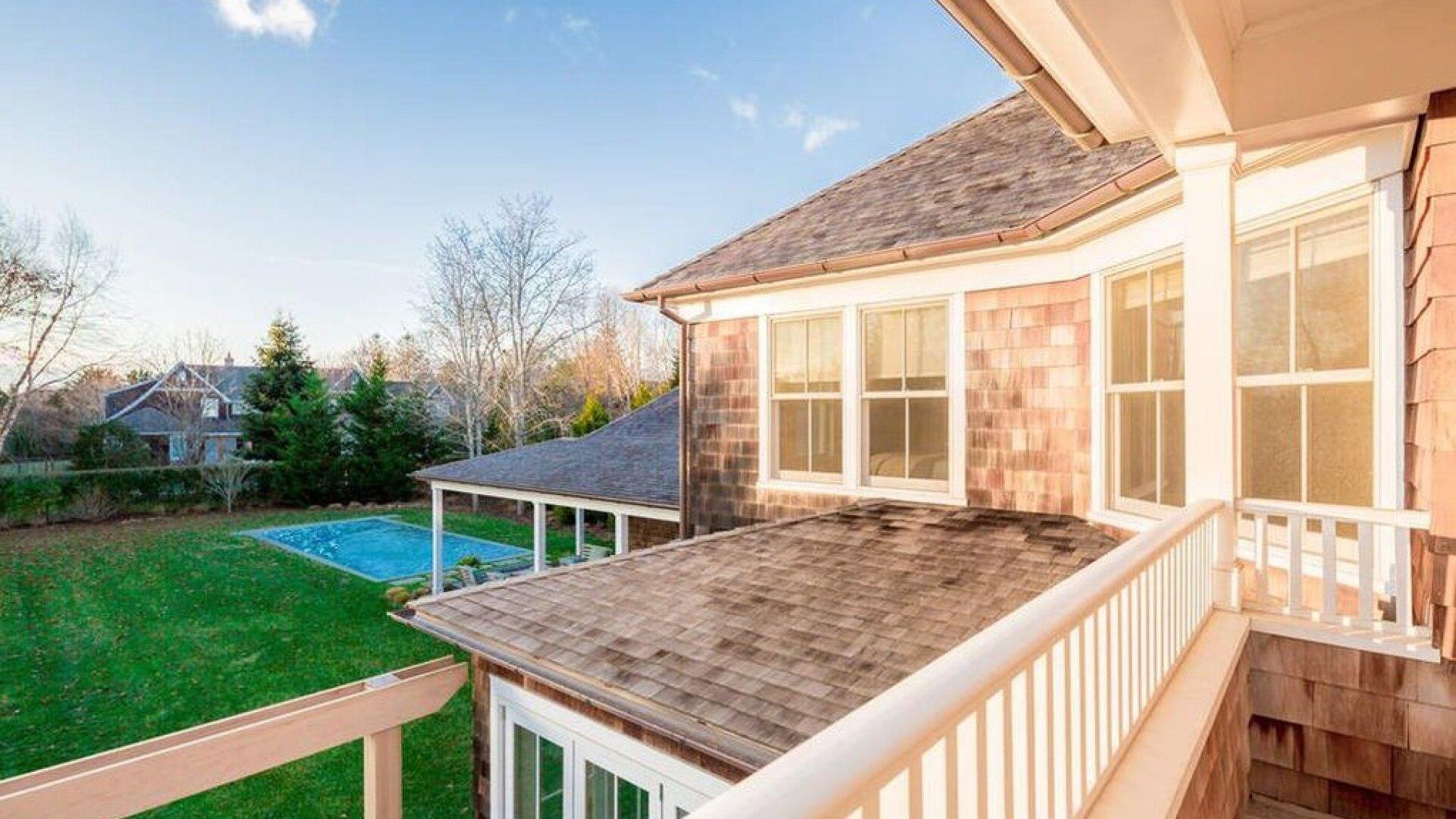 East Hamptons Vacation Home Six Bedroom with Pool