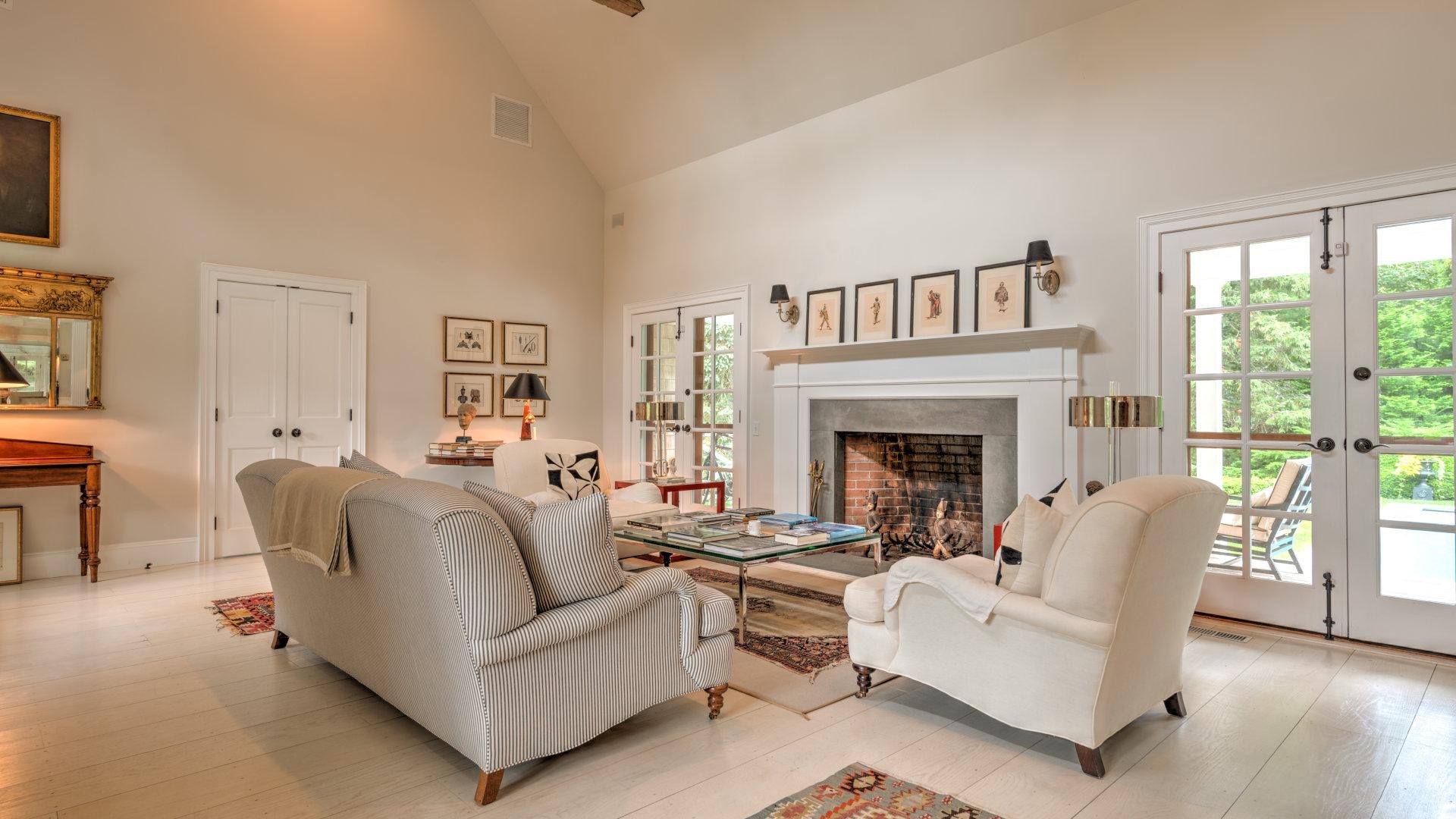Hamptons Home 999740