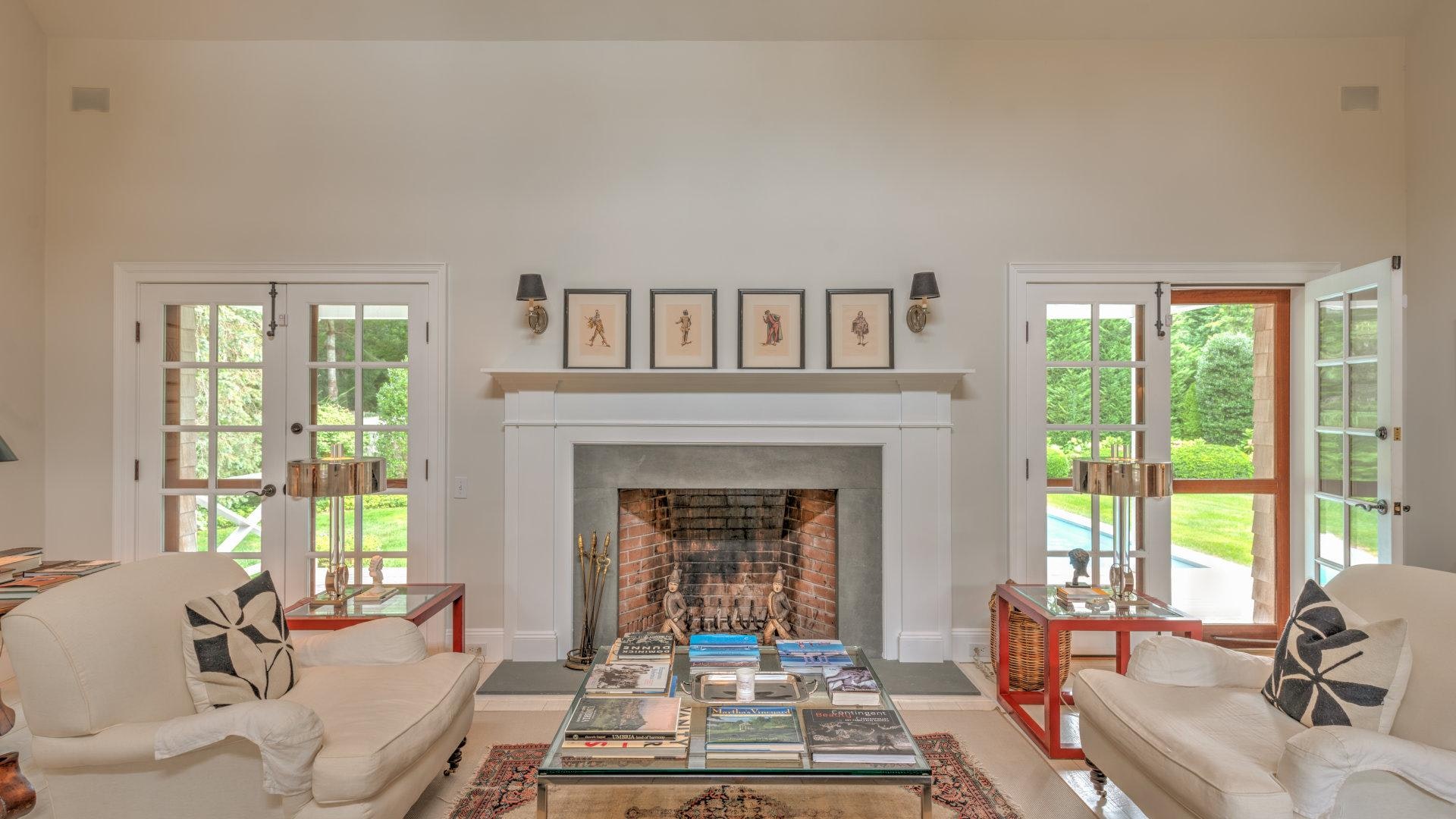 Hamptons Home 999740