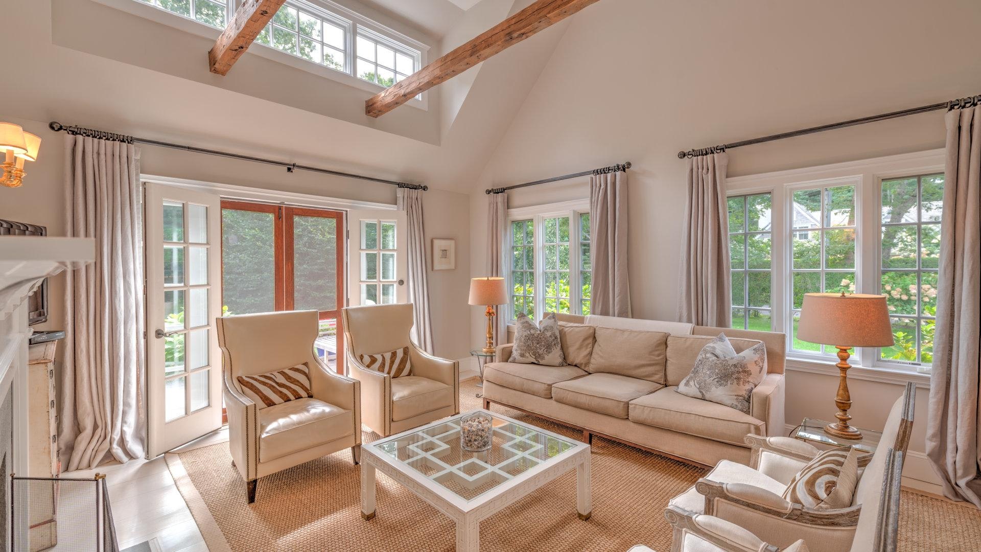 Hamptons Home 999740