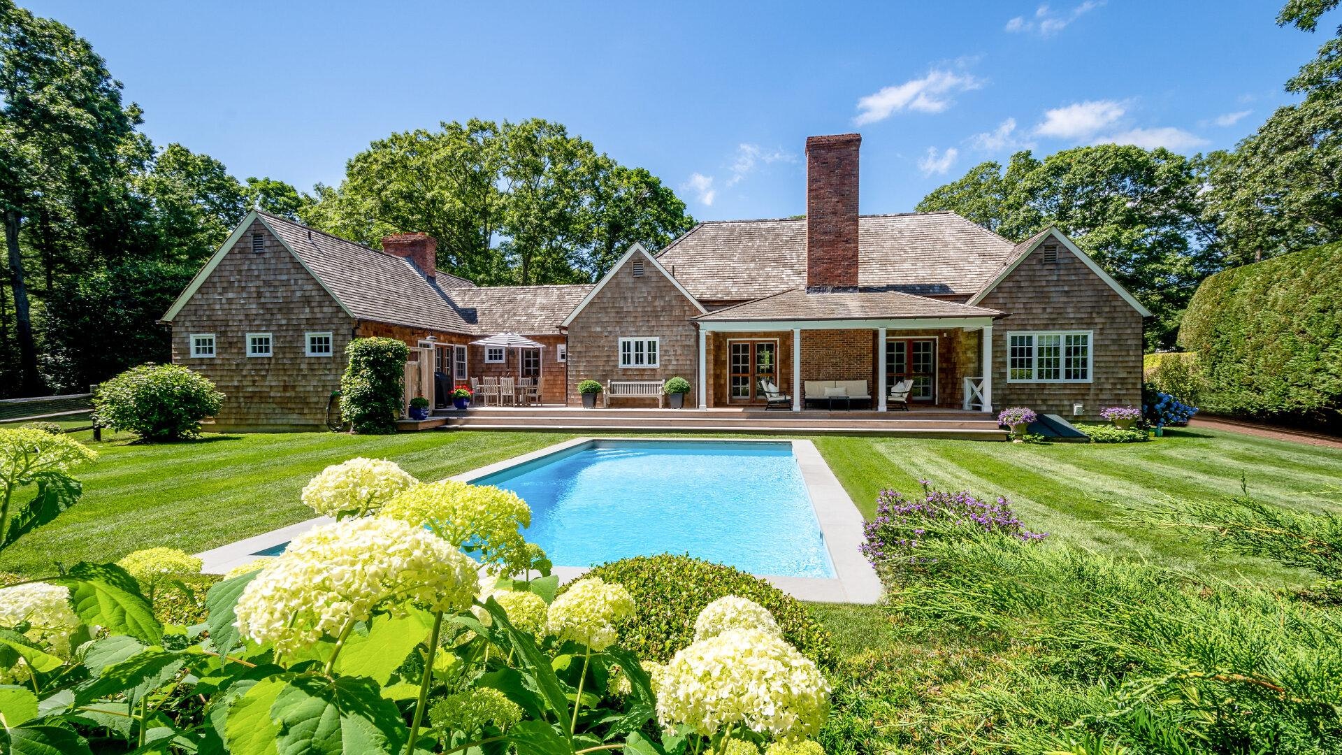 Hamptons Home 999740