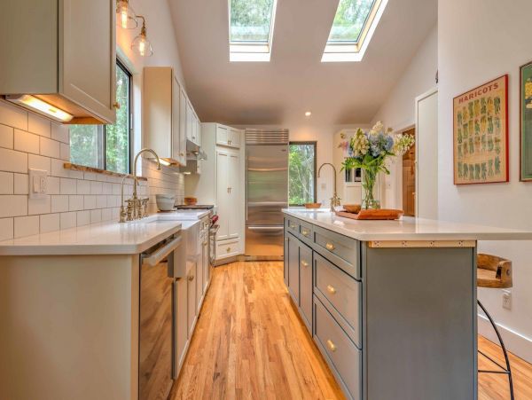 East Hampton Luxury Vacation Pool Home