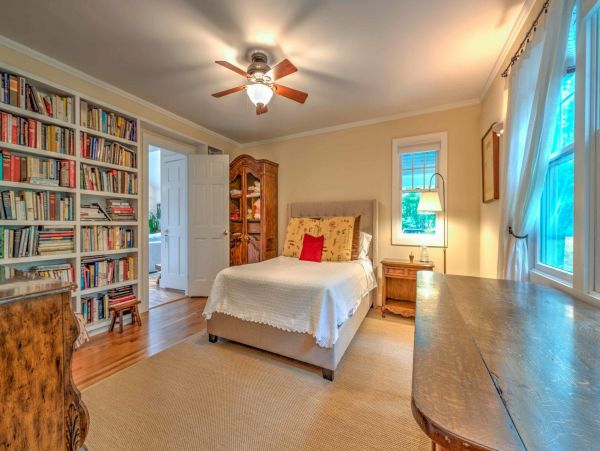 East Hampton Luxury Vacation Pool Home