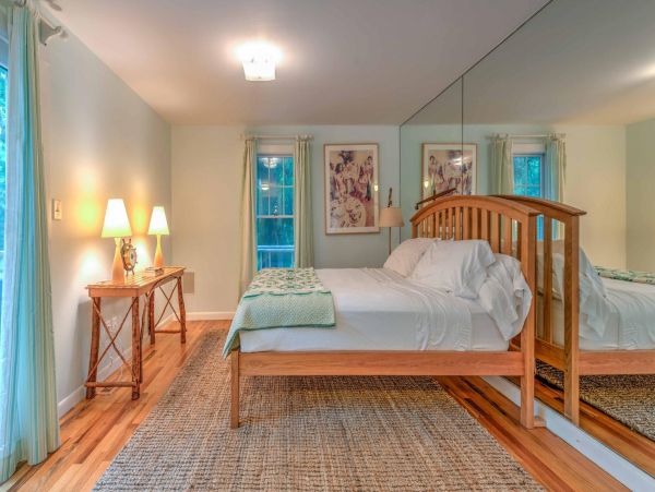 East Hampton Luxury Vacation Pool Home