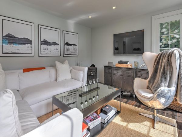 Walk to Beach Hamptons Vacation Home Six Bedroom