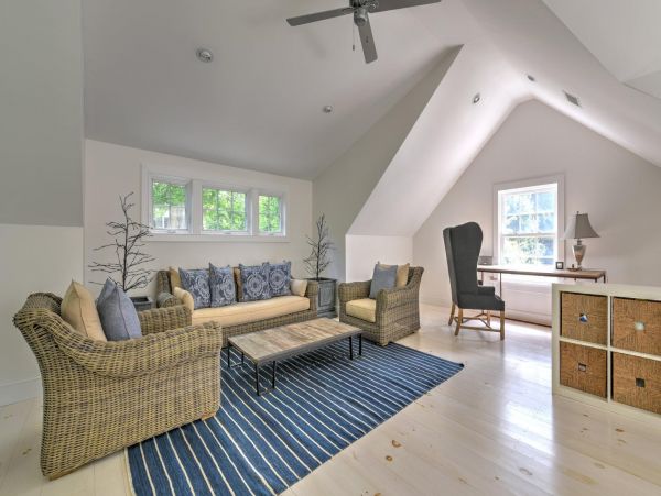 Walk to Beach Hamptons Vacation Home Six Bedroom
