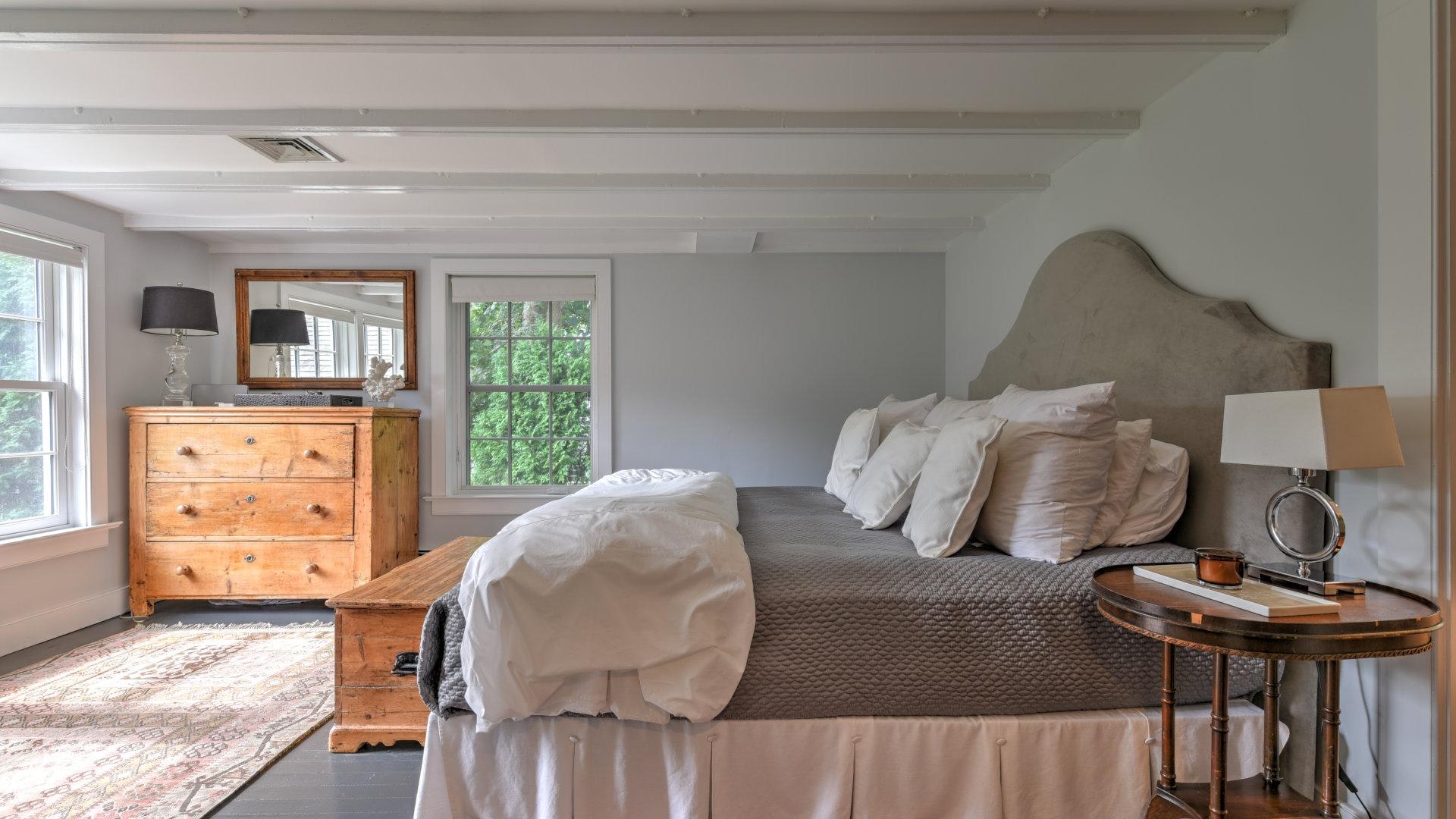 Walk to Beach Hamptons Vacation Home Six Bedroom