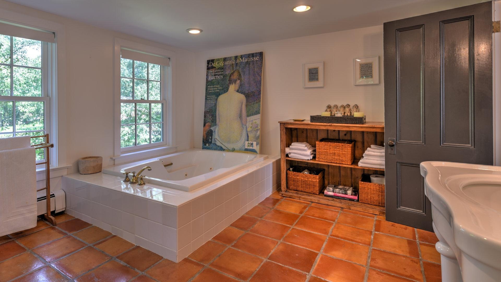 Walk to Beach Hamptons Vacation Home Six Bedroom