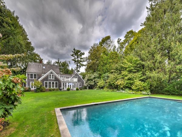 Walk to Beach Hamptons Vacation Home Six Bedroom