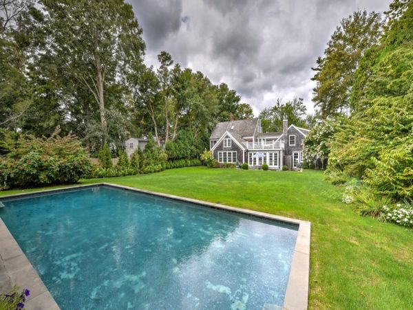 Walk to Beach Hamptons Vacation Home Six Bedroom