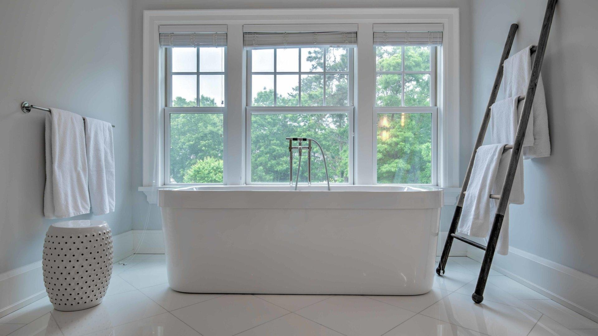 East Hampton Vacation Home Six Bedroom with Pool