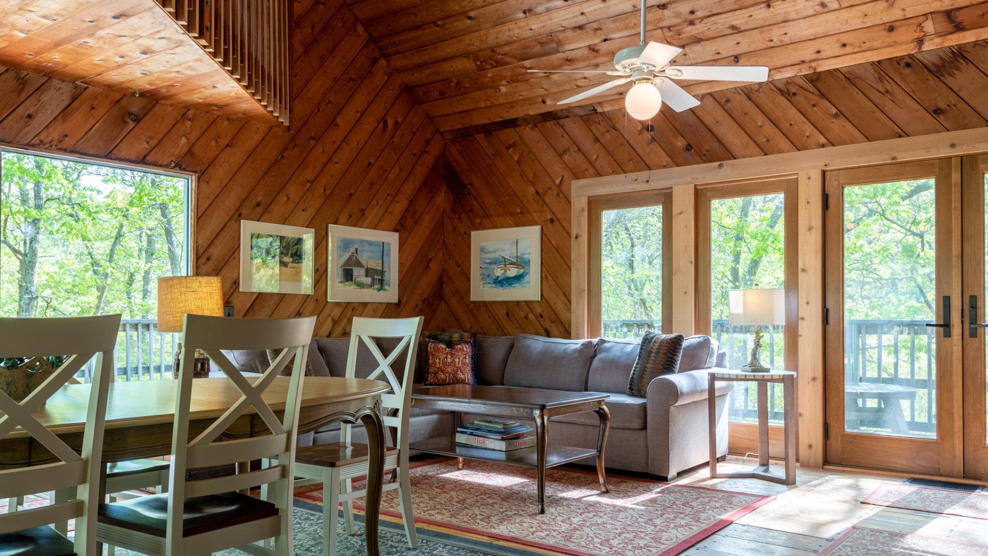Hamptons Home 999744