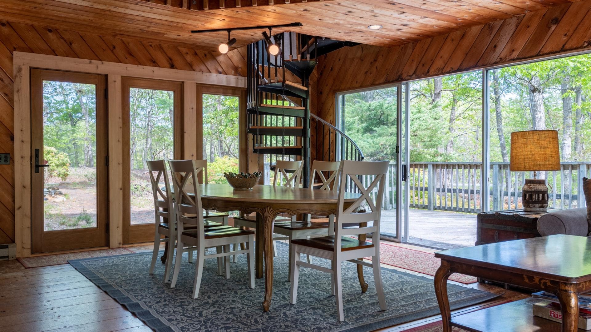 Hamptons Home 999744