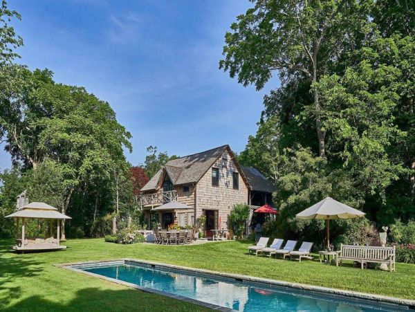 Hamptons Home 999748