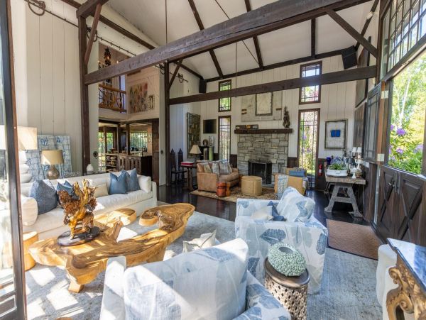 Hamptons Home 999748