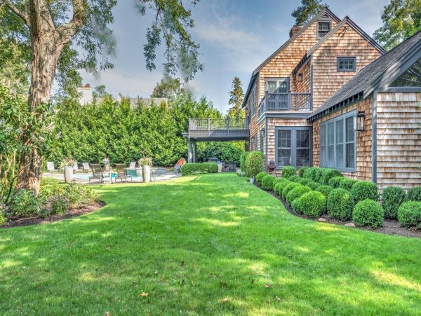 Hamptons Home 999749