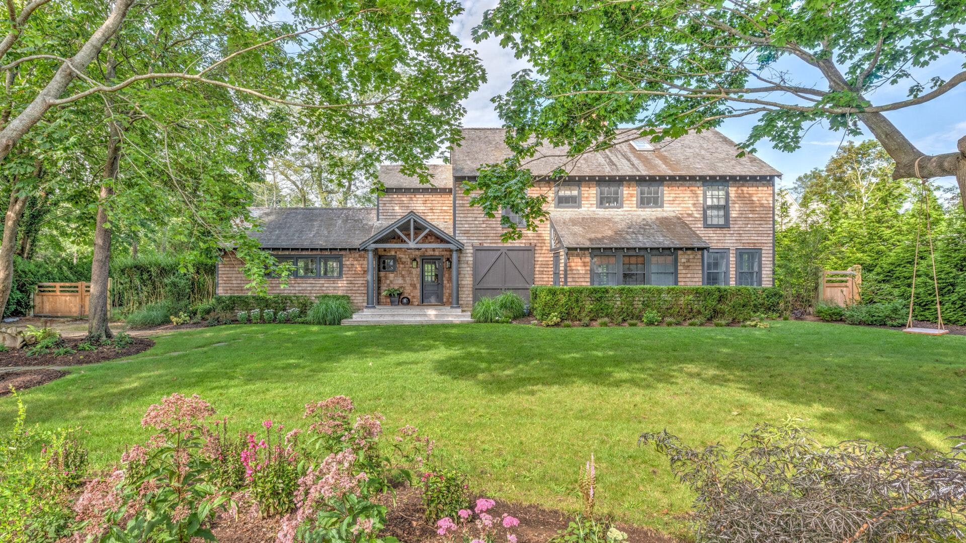 Hamptons Home 999749
