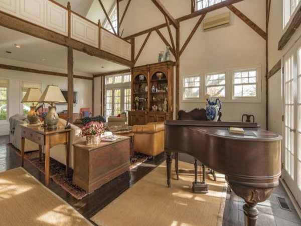 Hamptons Home 999751