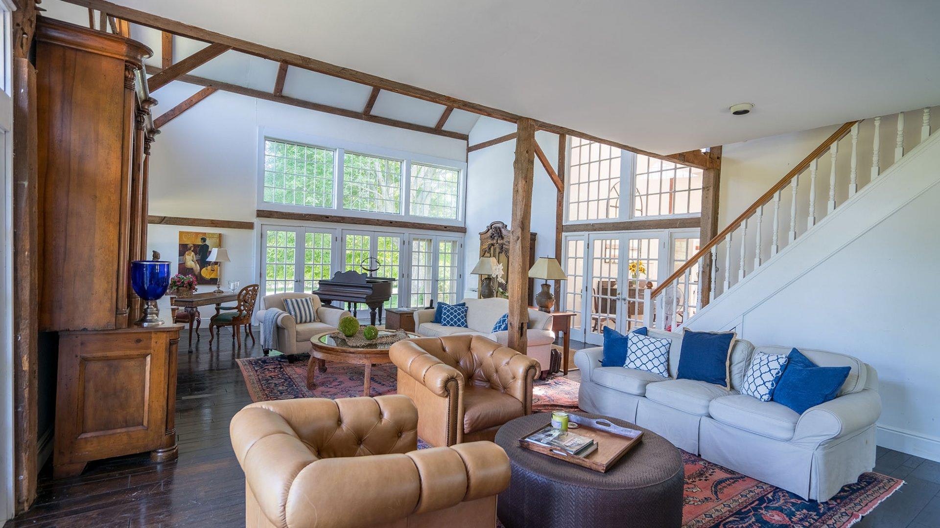 Hamptons Home 999751