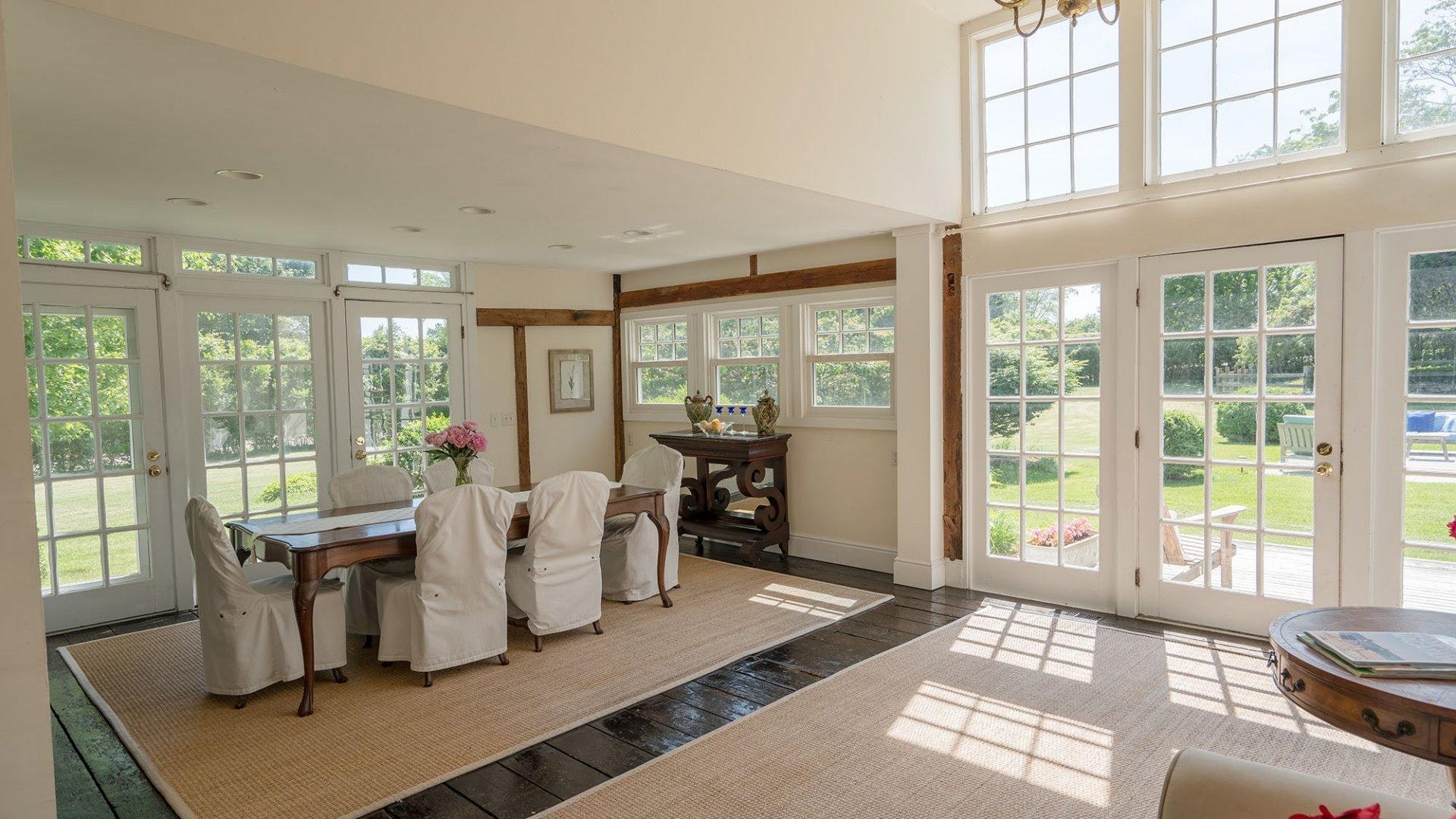 Hamptons Home 999751