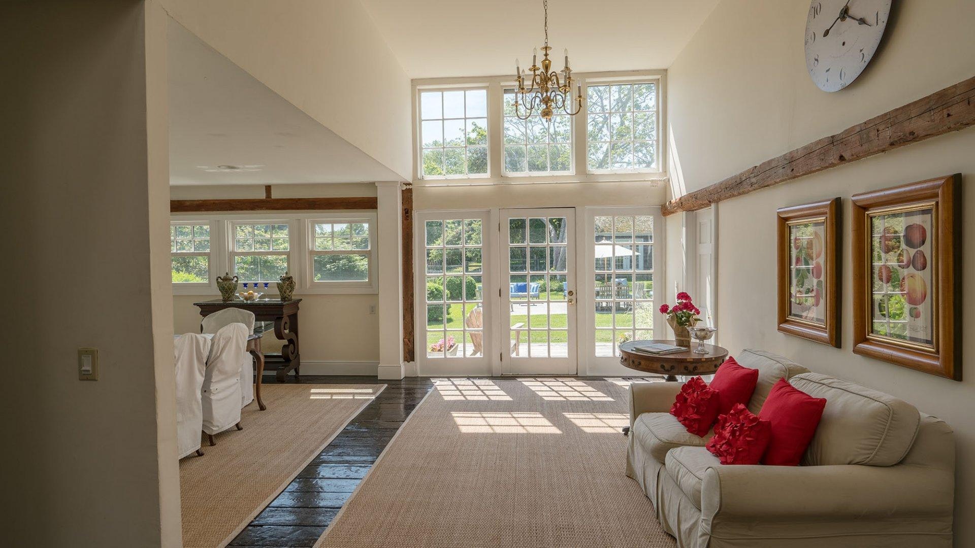 Hamptons Home 999751