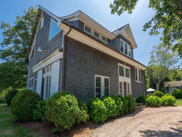 Hamptons Home 999751