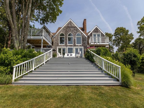Gorgeous Hamptons Compound with Private Pool, Cinema & Spa