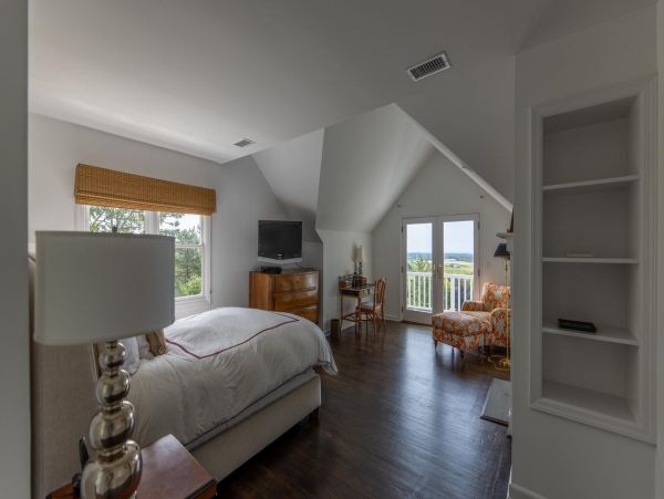 Gorgeous Hamptons Compound with Private Pool, Cinema & Spa