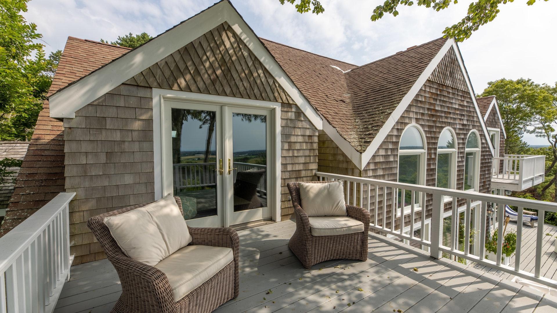 Gorgeous Hamptons Compound with Private Pool, Cinema & Spa