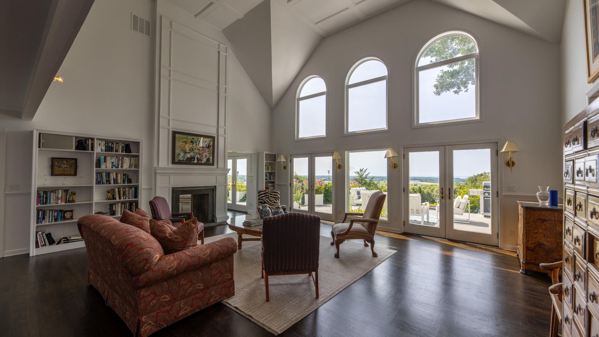 Gorgeous Hamptons Compound with Private Pool, Cinema & Spa