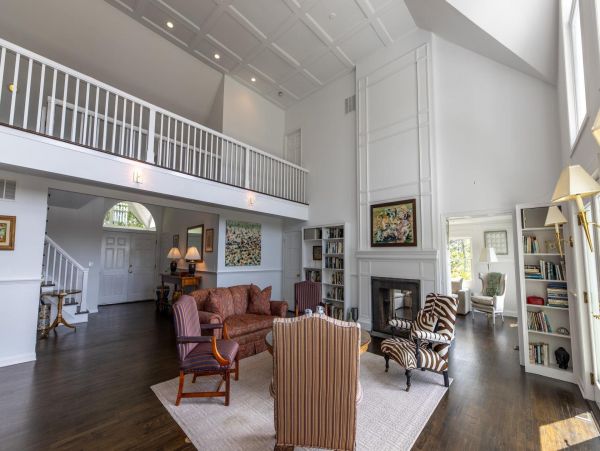 Gorgeous Hamptons Compound with Private Pool, Cinema & Spa