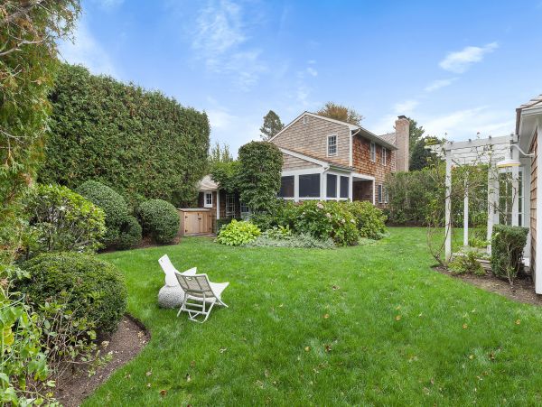 Hamptons Home 999757