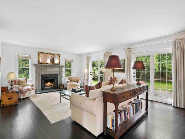 Hamptons Home 999759