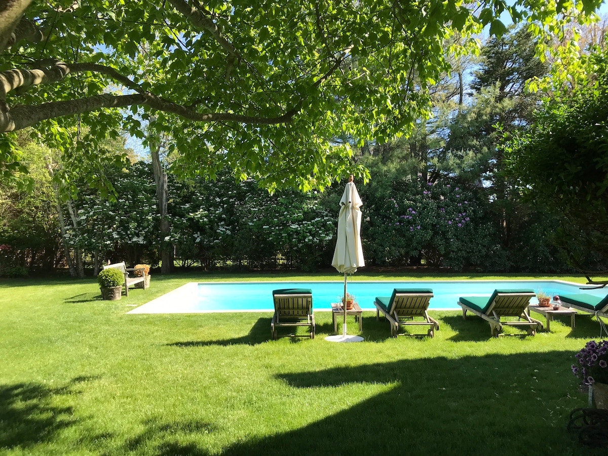 Hamptons Home 999759