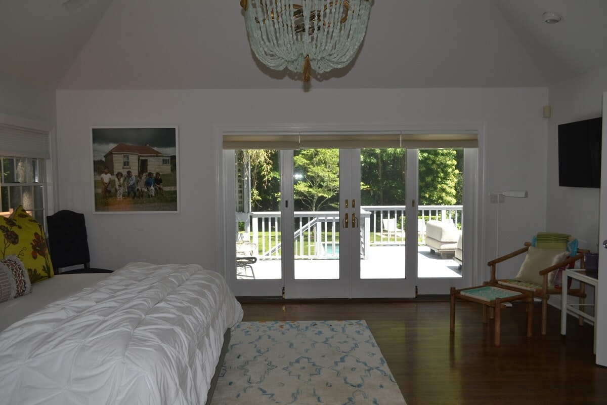 Hamptons Home 999760