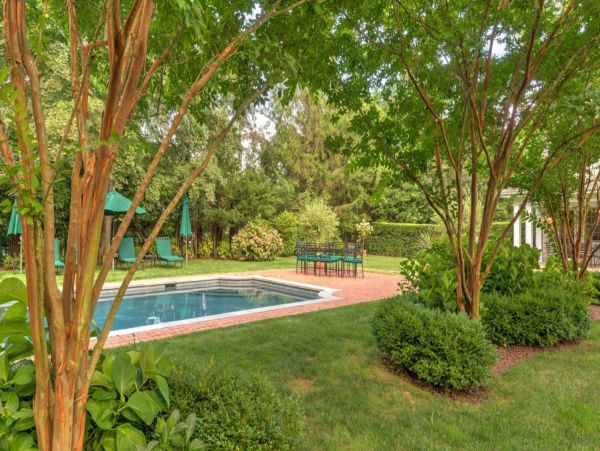 Beautiful Hamptons Vacation Rental with Private Pool