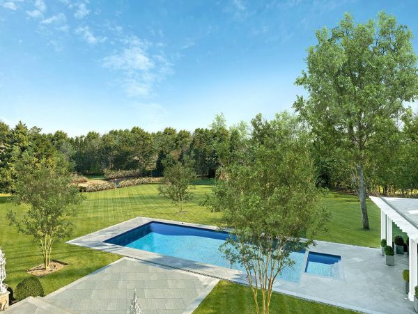 Gorgeous Hamptons Vacation Home with Private Pool & Spa