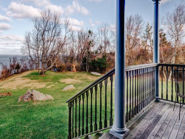 Walk to Beach Hamptons Vacation Home Six Bedroom