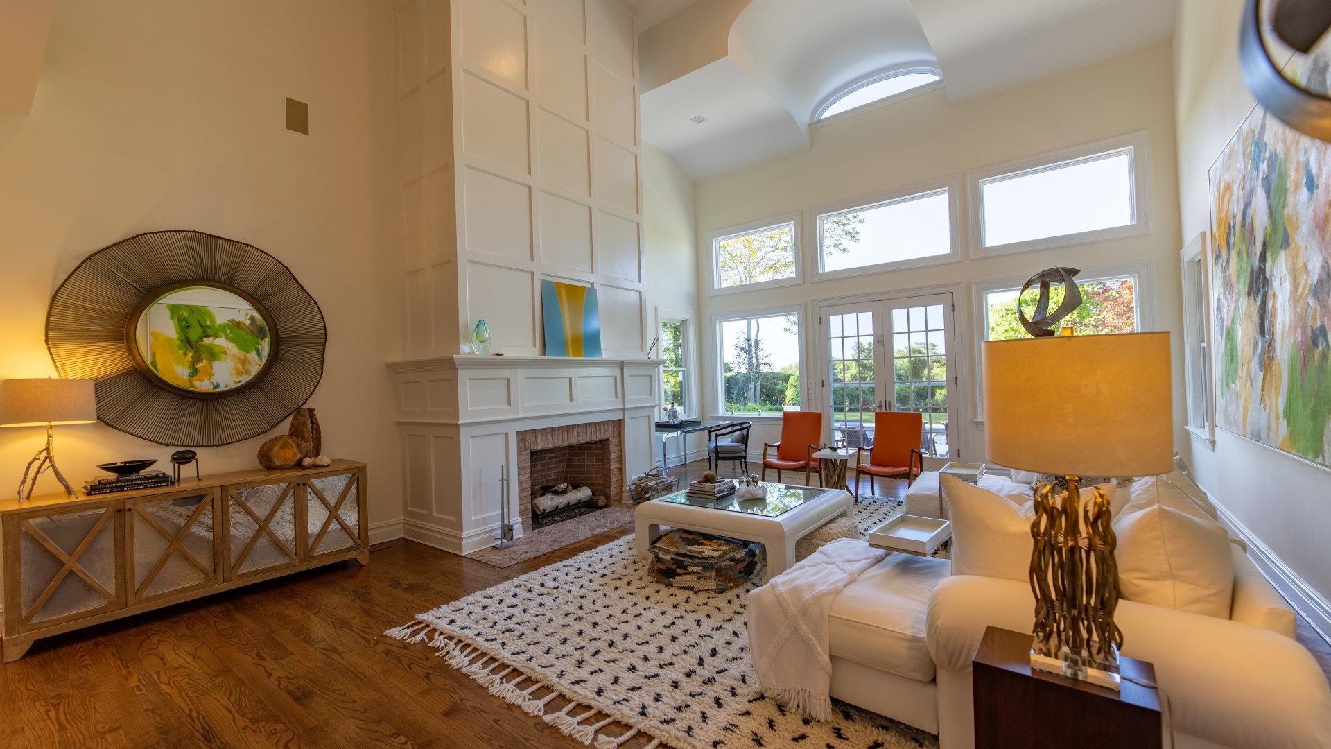 Gorgeous Hamptons Vacation Home with Private Pool Sleeps 10