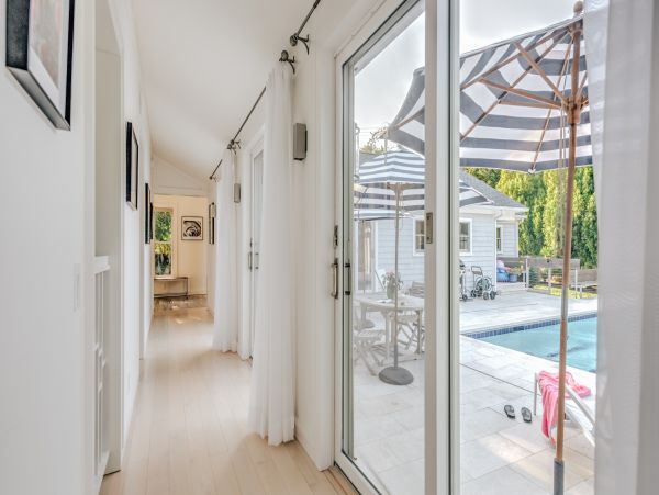 Hamptons Home 999766