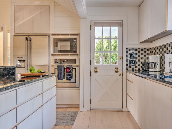 Hamptons Home 999766