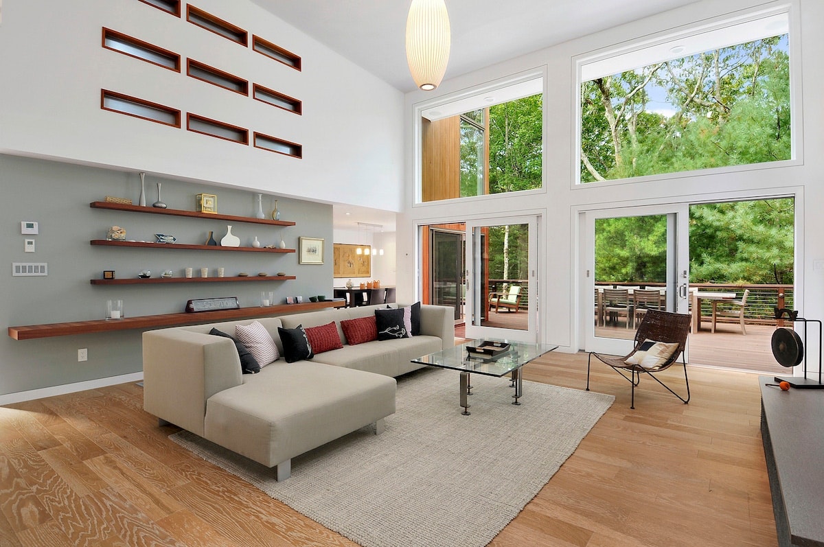 East Hampton Vacation Pool Home Four Bedroom