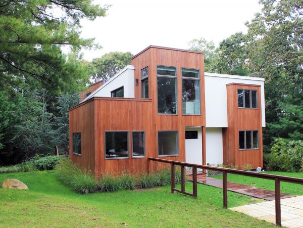 East Hampton Vacation Pool Home Four Bedroom