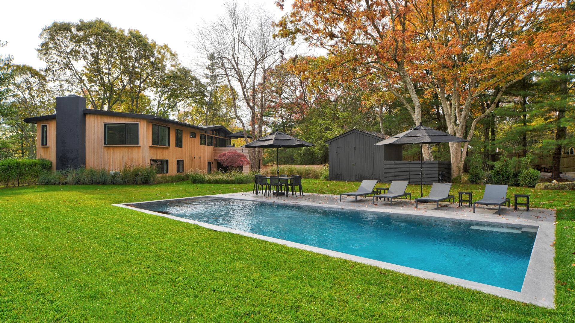 Beautiful Hamptons Vacation Rental with Private Pool